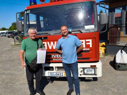 Netpher Feuerwehrfahrzeug ist angekommen